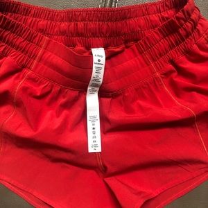 Lululemon hotty hot short